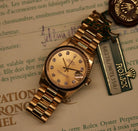 Rolex Datejust 31 ref. 68278 from 1987 in solid yellow gold with a factory champagne diamond dial, 31mm case, President bracelet, sapphire crystal, and automatic movement. Presented in very good condition and complete with original 1987 Italian certificate, box, booklets, and tags. Detailed product photos showing the diamond dial, gold case, bracelet, clasp, and overall finish, available from Klocksalongen with a 12-month functional warranty.